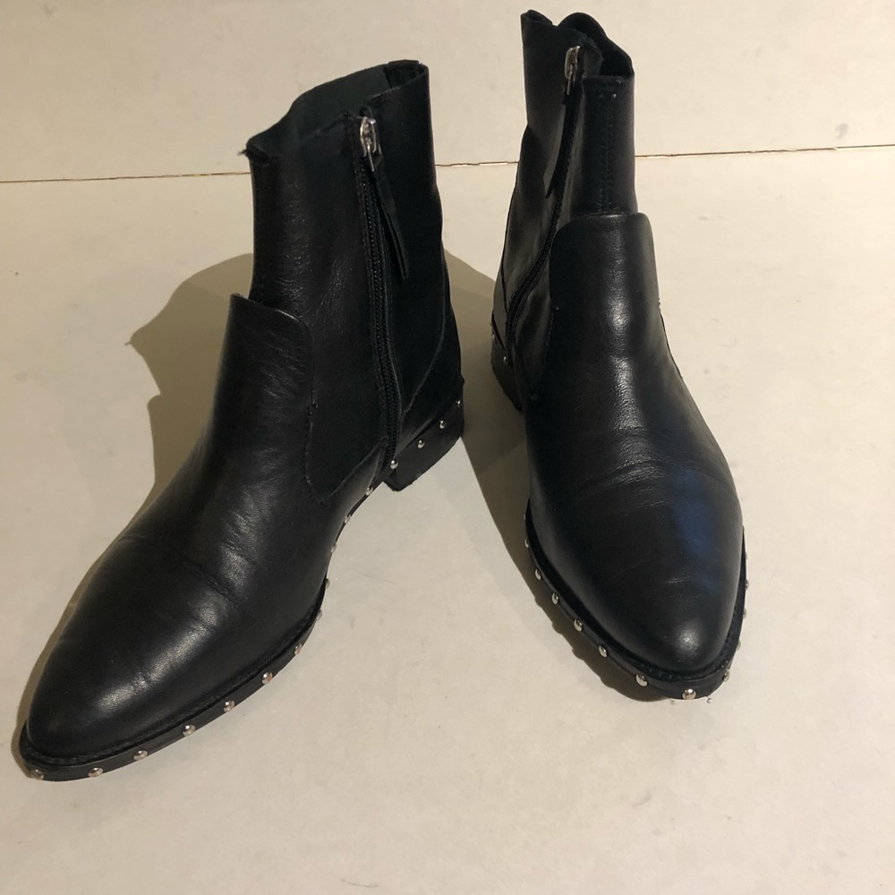 Top Shop Black zippered Booties with nail accent